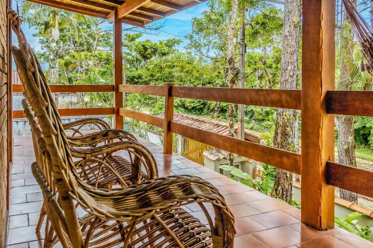 Casa Com Jardim E Churrasqueira Perto Da Ubatuba